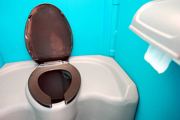 Best Portable restroom trailer rental  in Wetumpka, AL